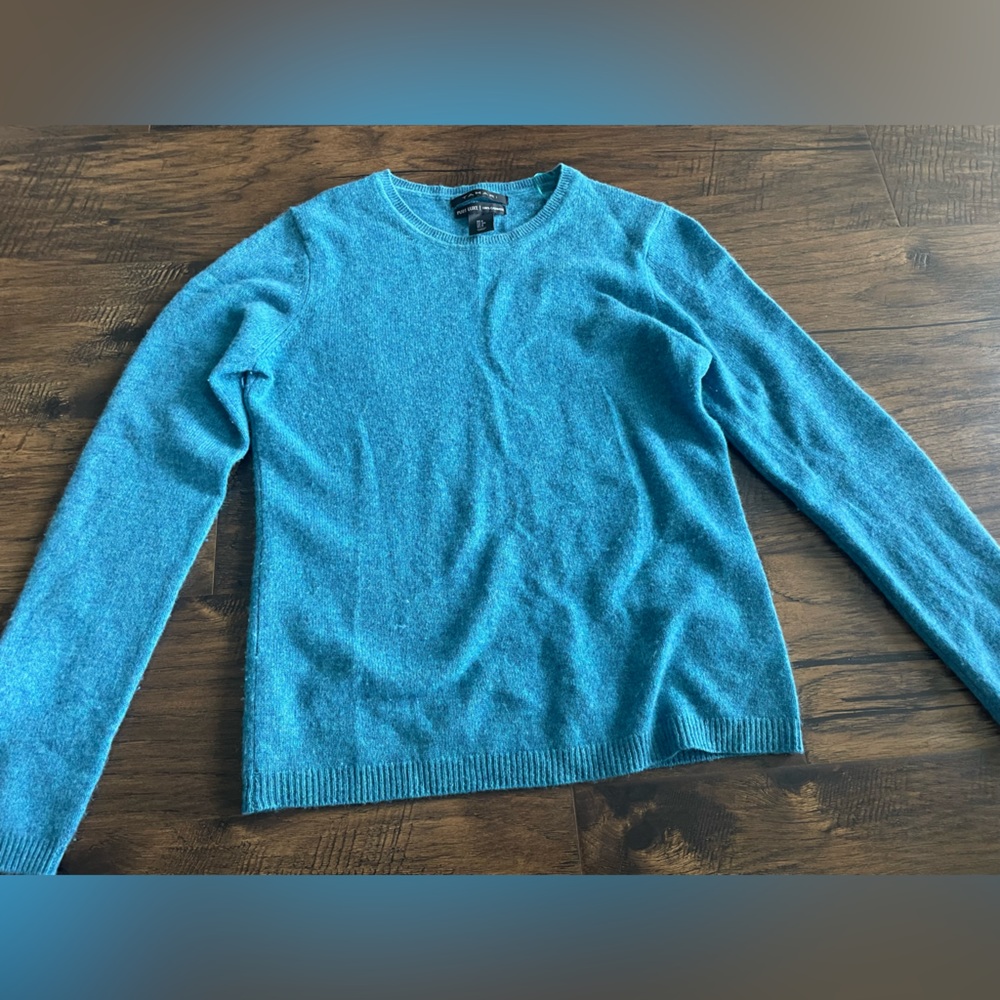 100% Cashmere Sweater ✨